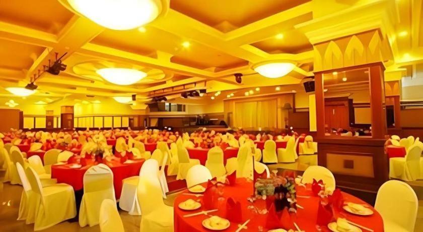 Hotel Banjarmasin International المظهر الخارجي الصورة