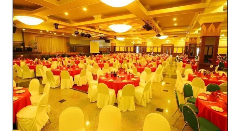 Hotel Banjarmasin International المظهر الخارجي الصورة
