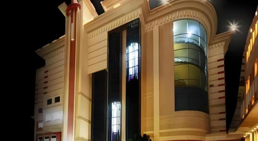 Hotel Banjarmasin International المظهر الخارجي الصورة