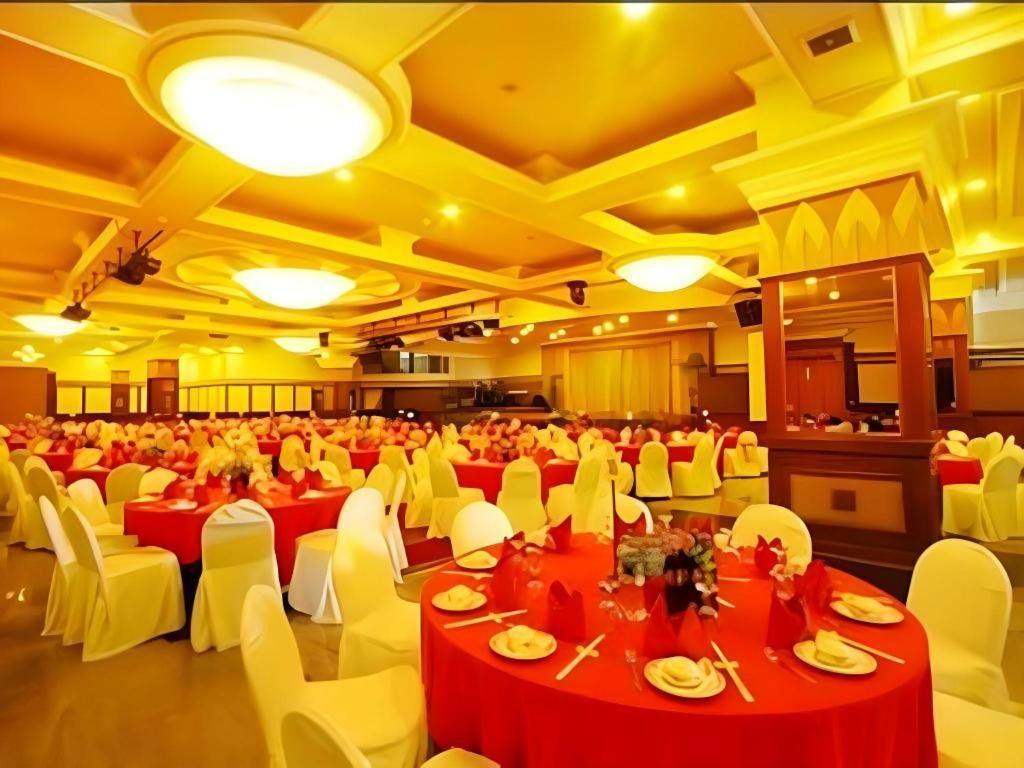 Hotel Banjarmasin International المظهر الخارجي الصورة