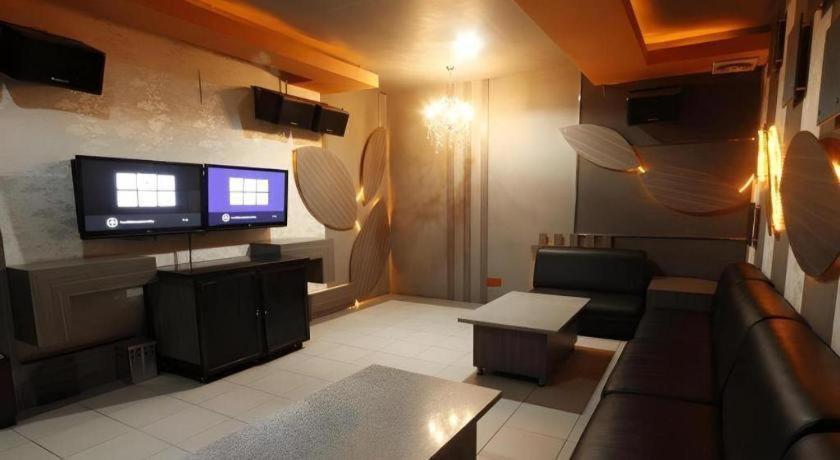 Hotel Banjarmasin International المظهر الخارجي الصورة