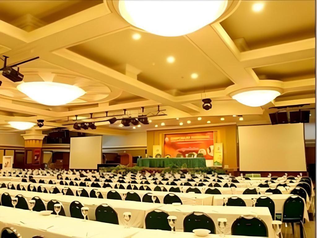 Hotel Banjarmasin International المظهر الخارجي الصورة